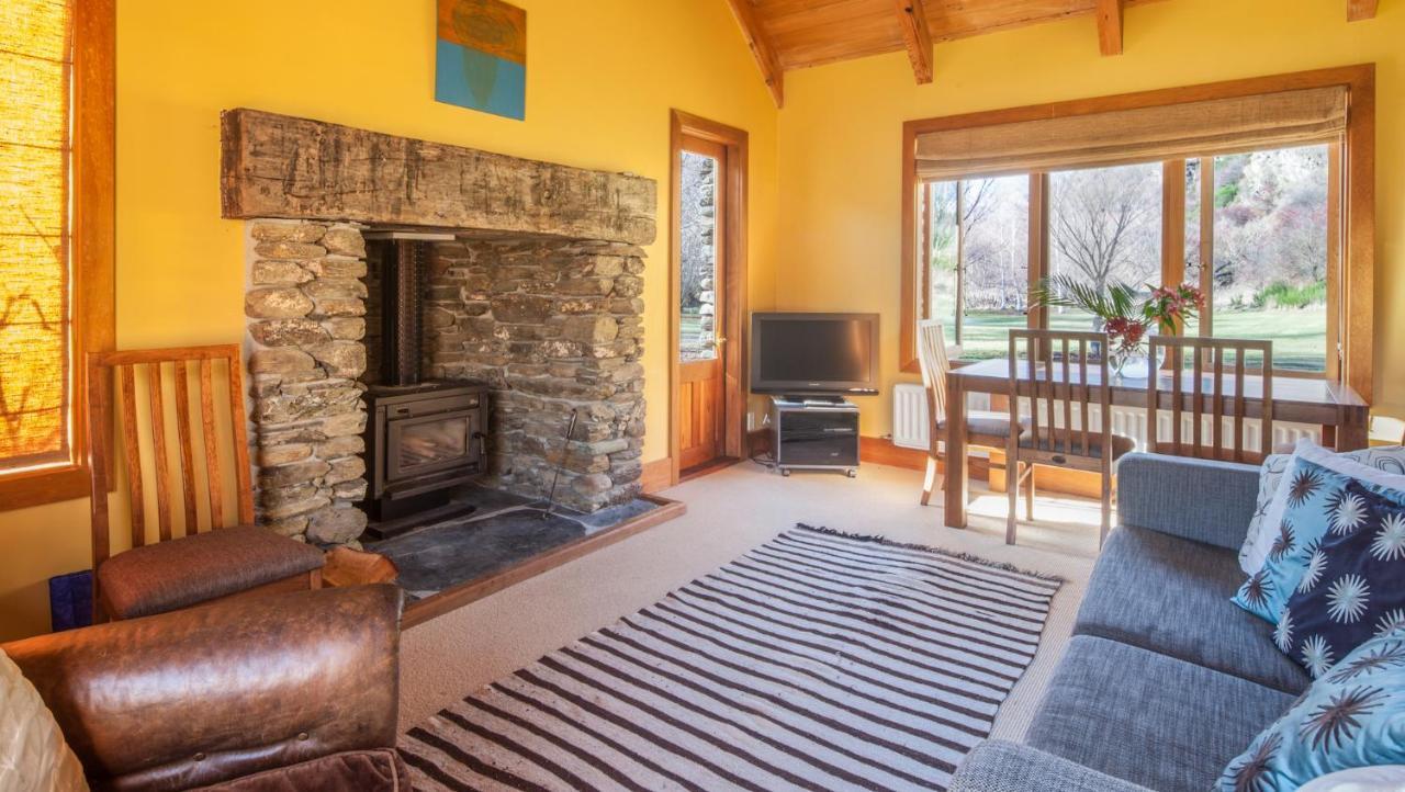 Wharenui Holiday Home By Majordomo Arrowtown Habitación foto
